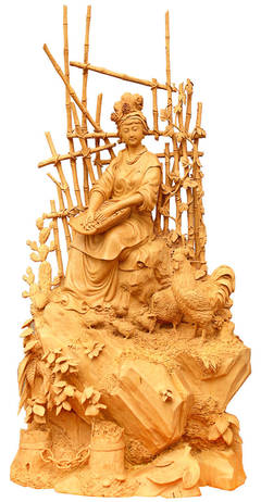 福建省工藝美術(shù)大師王啟瑞 清刀木雕創(chuàng)出新“意” 工美設(shè)計(jì)淬藝魂